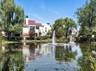 221 Shorebird Cir, Redwood City, CA 94065