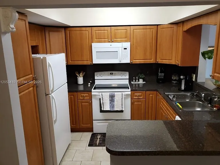 400 NW 65th Ave #400 — Photo 8