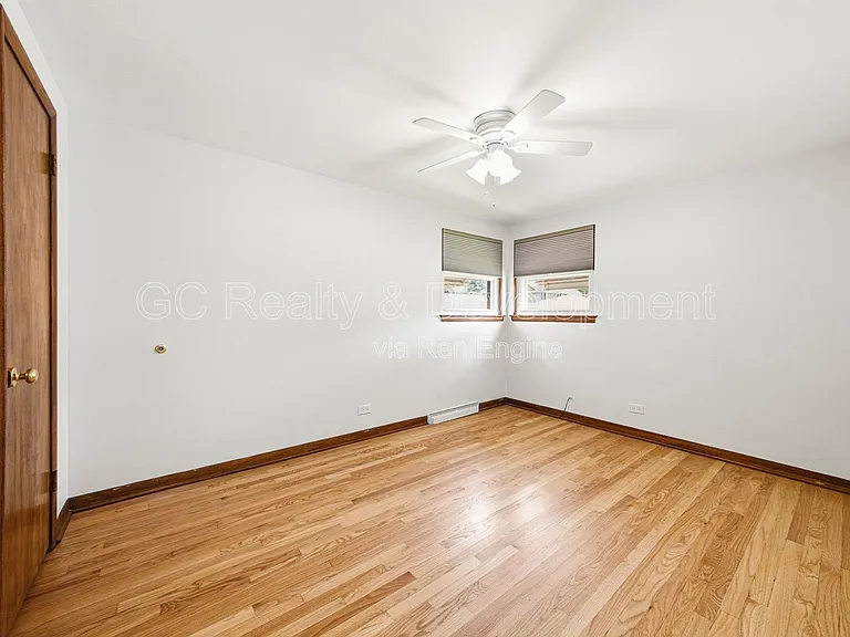 5144 S Melvina Ave — Photo 10