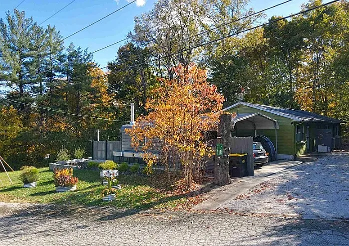 7163 & 7165 W Tulip St — Photo 24