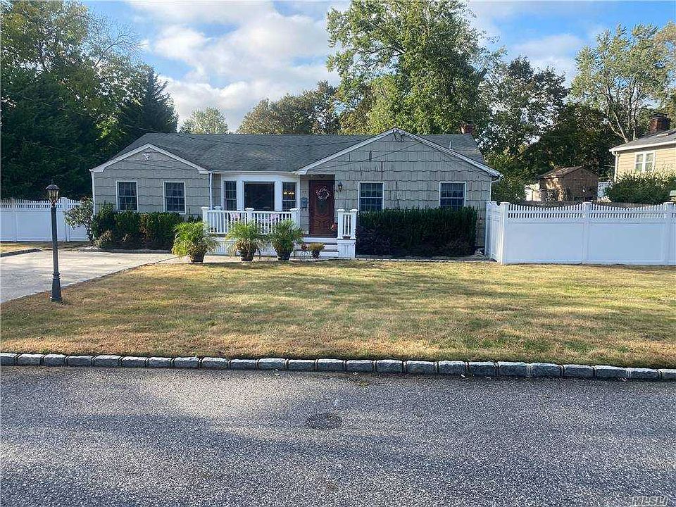 1st image of 17 Newton Blvd