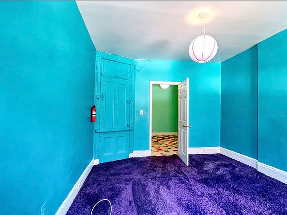 4th image of 487 Amsterdam Ave #2S