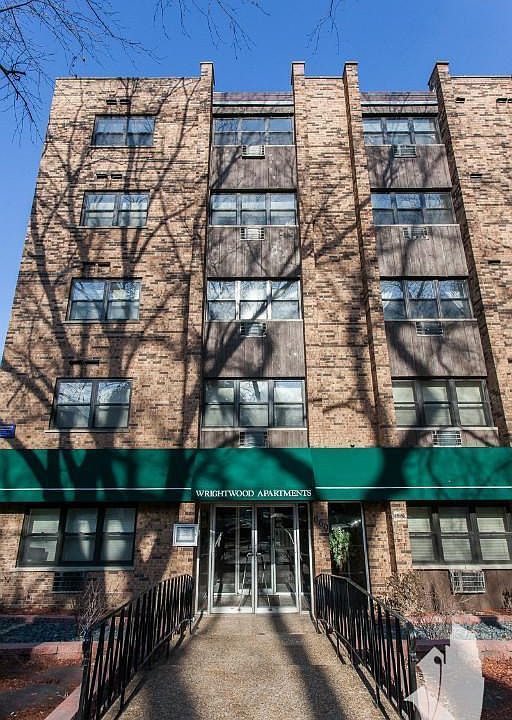 1st image of 659 W Wrightwood Ave #510