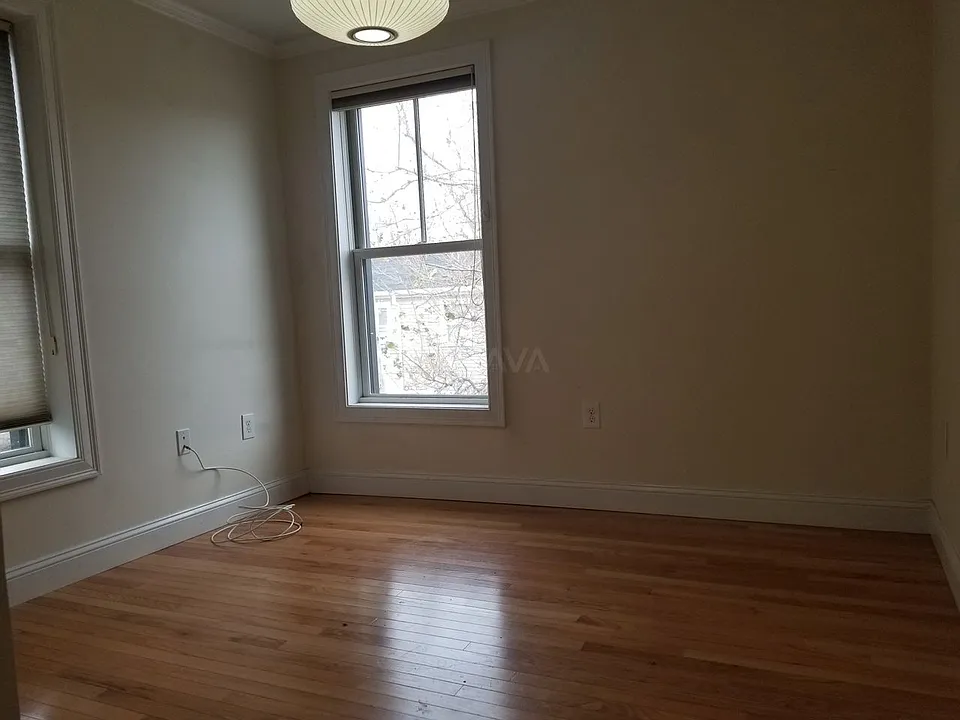34 Fellsway W #3