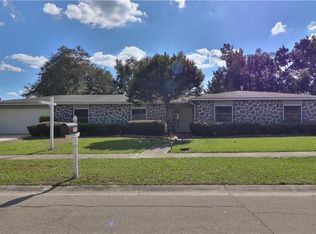 711 Village Pl, Brandon, FL 33511