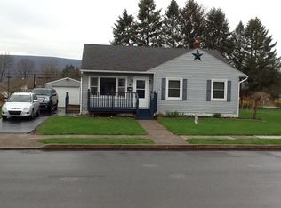 916 Weaver St, Montoursville, PA 17754