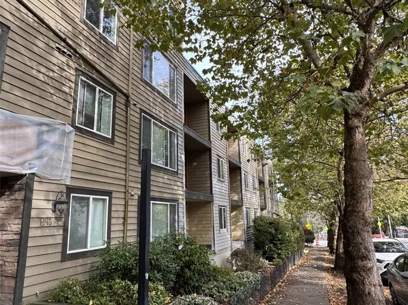 840 NE 125th Street #203, Seattle, WA 98125