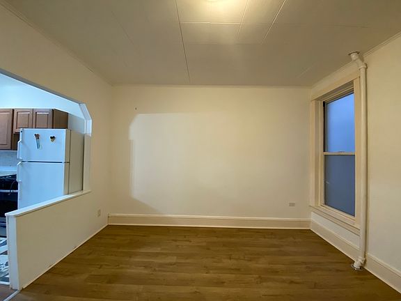 4th image of 32-48 42nd St #1R
