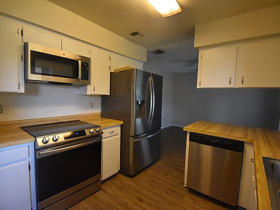 4th image of 364 Northwestern Ave