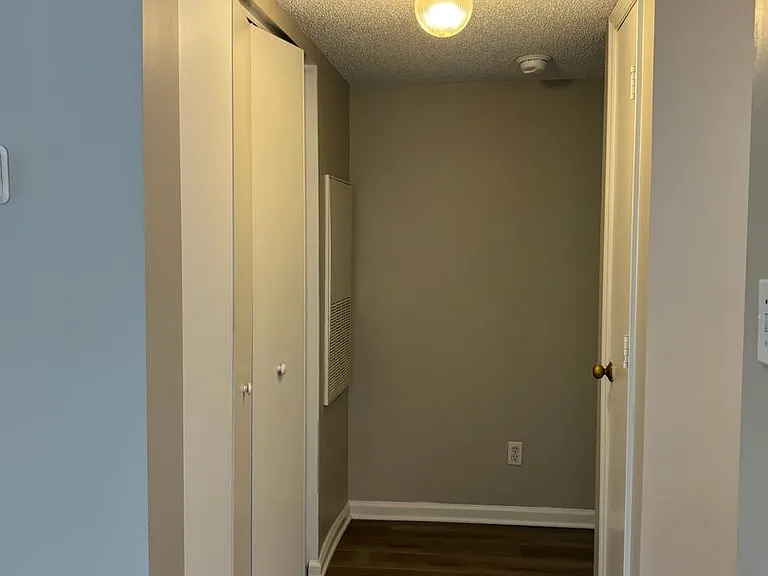 1000 Mount Holly Huntersville Rd #B — Photo 13