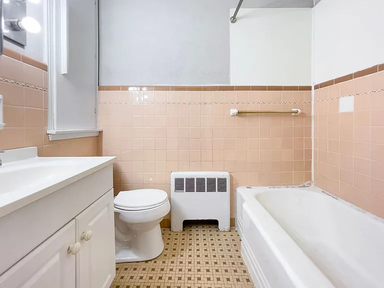 1518 W Main St #4 — Photo 9