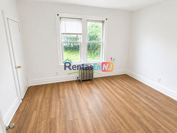 2nd image of 216 Sunset Ave #1R