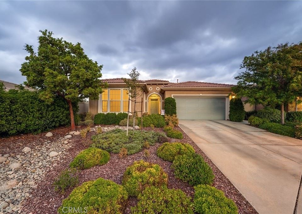 1st image of 320 Spanos Park