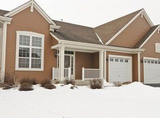 496 Newcastle Dr, Cary, IL 60013