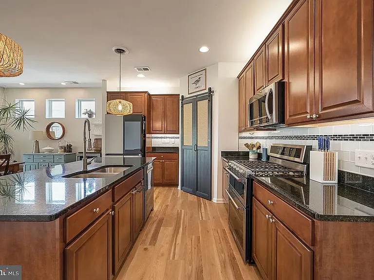 29670 Riverstone Dr — Photo 2