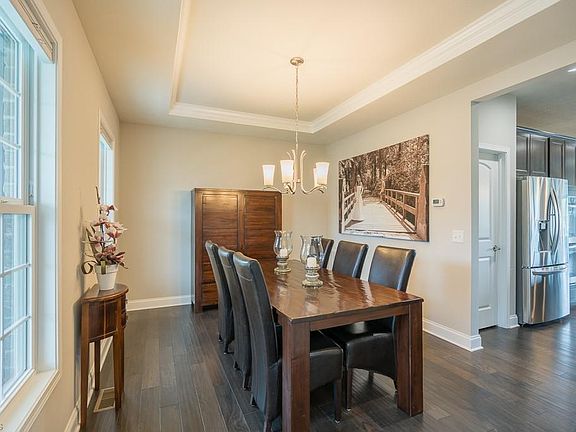 3rd image of 6645 Regal Woods Dr