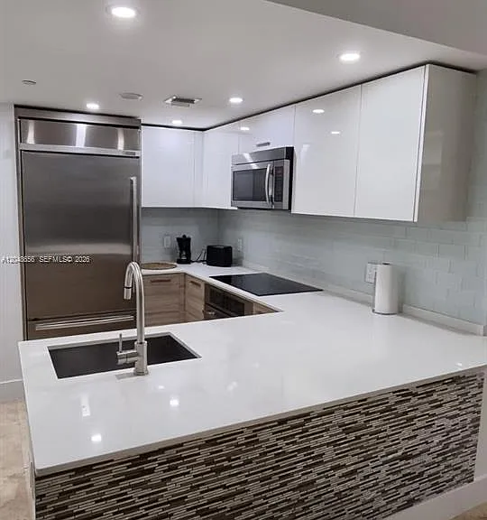 1300 Brickell Bay Dr #1701 — Photo 8