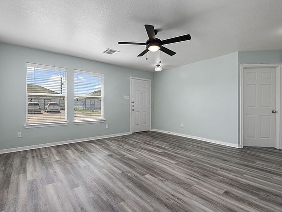 5th image of 5161 Caicos Calle