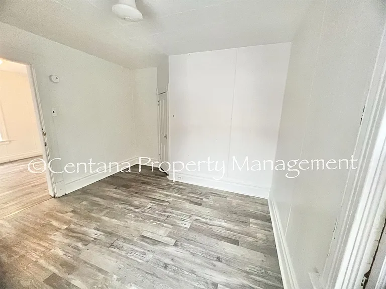 816 Caledonia — Photo 15