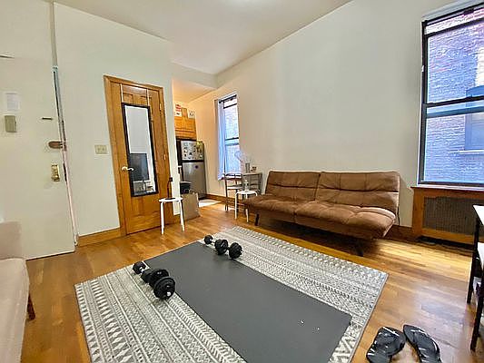 1st image of 244 W 109th St #3V