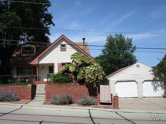 2nd image of 4801 Lorraine Ave