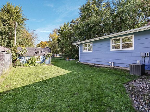 4th image of 707 Augusta Street