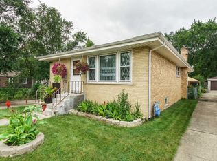 3122 Lee St, Franklin Park, IL