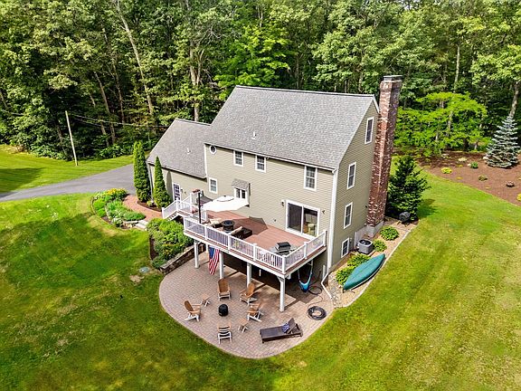 2nd image of 470 Lost Lake Dr