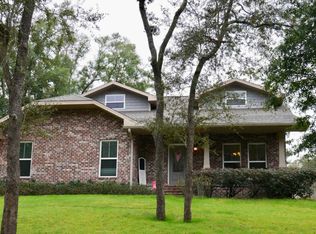 1337 N Bayshore Dr, Valparaiso, FL 32580