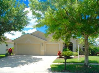 14808 Heronglen Dr, Lithia, FL 33547