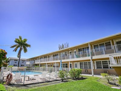 500 Layne Blvd APT 12B, Hallandale, FL, 33009