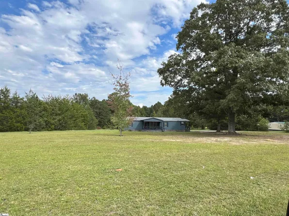 554 Lighthouse Rd, Enoree, SC 29335
