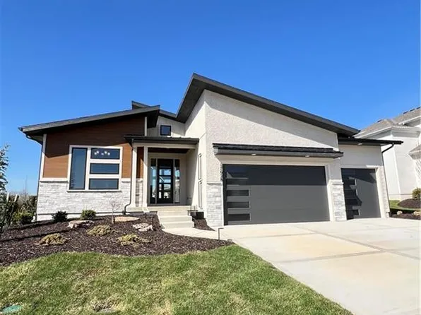 17628 High St, Overland Park, KS 66085