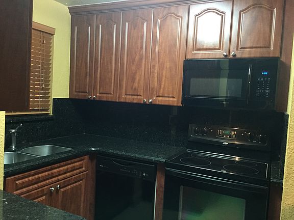 5th image of 210 Fontainebleau Blvd APT 104