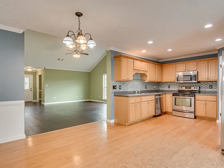 223 Old Berzelia Rd — Photo 18