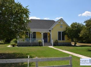 401 N Pecos St, Lockhart, TX 78644