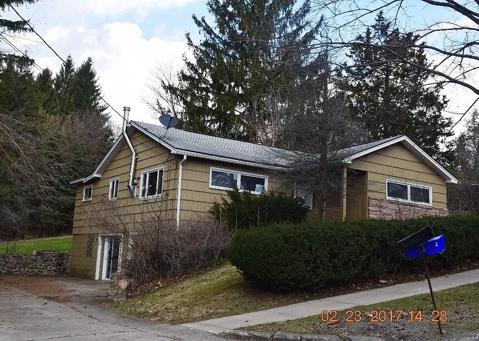 1st image of 2573 E Mechanic St