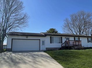 1202 2nd St NW, Waukon, IA 52172