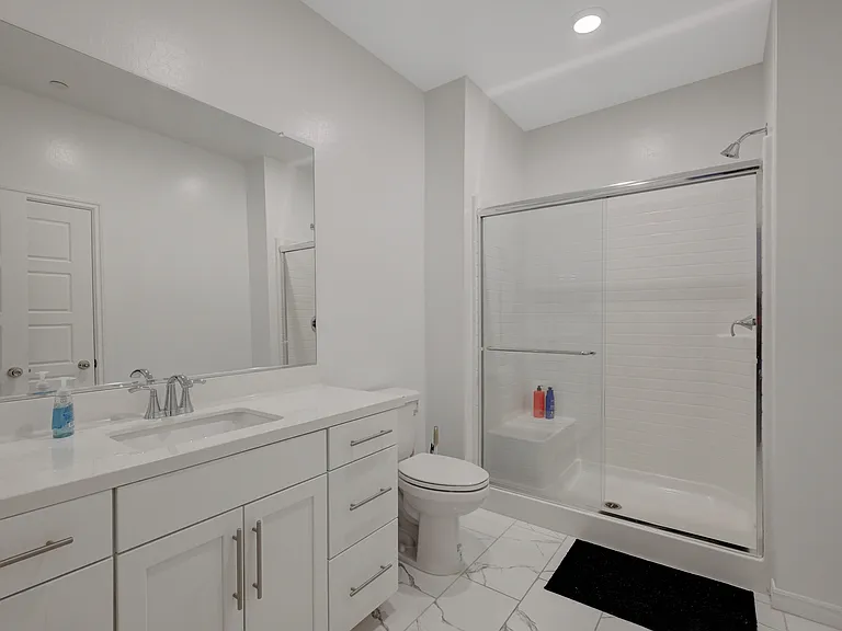 293 Mount Langley St #B — Photo 24