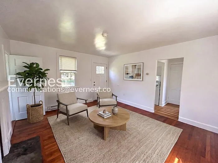 1 bed, 1.0 bath, 672 sqft, $1,300 — Photo 4