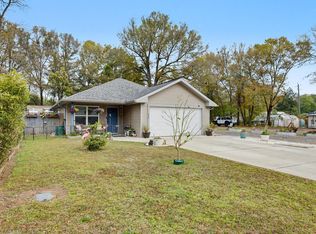 276 E Elm Ave, Crestview, FL 32536