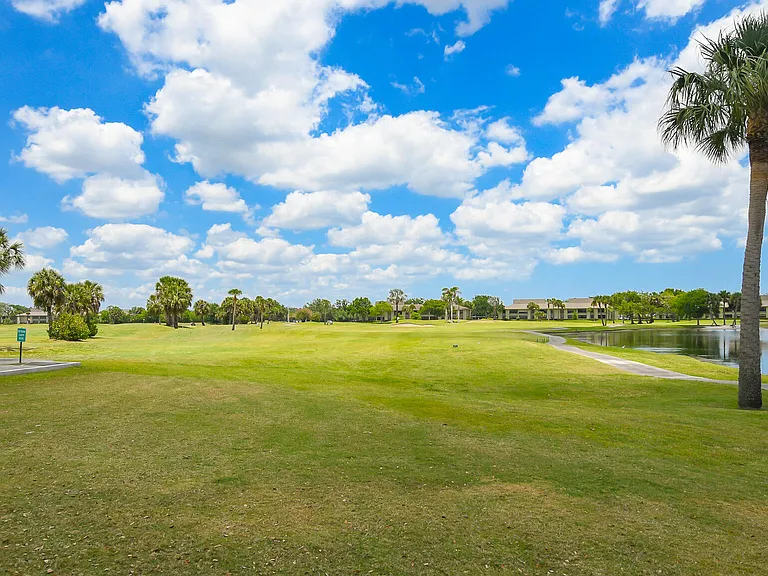 20 Plantation Dr #101 — Photo 30