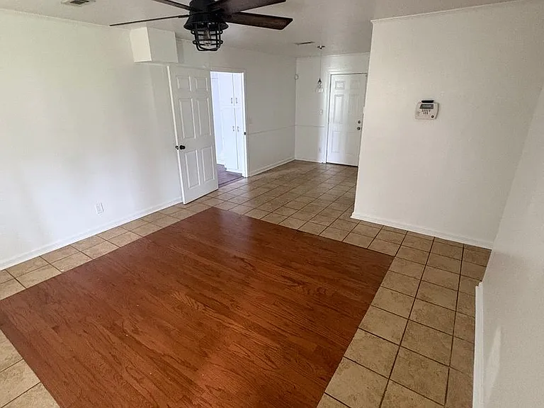 320 Ray Ave — Photo 2