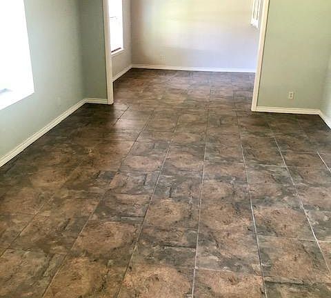2nd image of 5715 Derby Ln