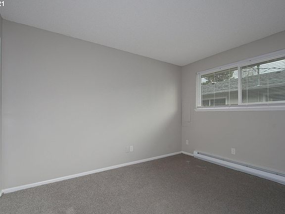 4th image of 2505 Fort Vancouver Way #1