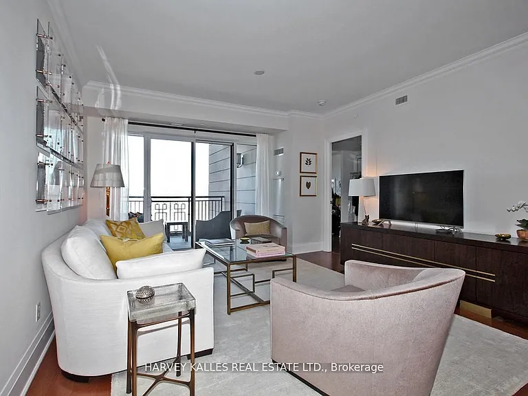 1888 Bayview Ave #602 — Photo 5