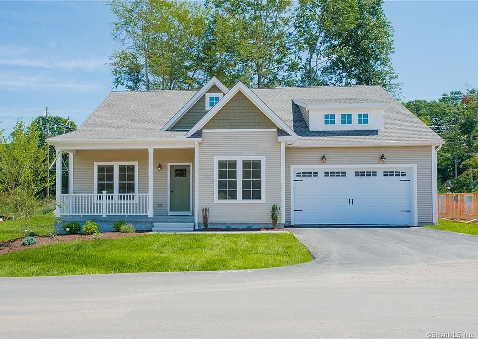 1st image of 25 Essex Glen Circle Drive