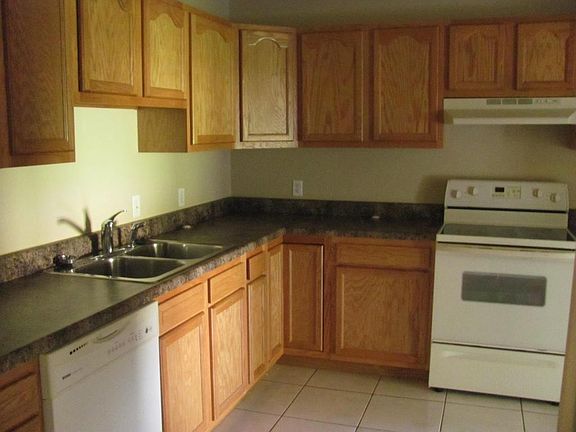 2nd image of 805 N Washington St #A