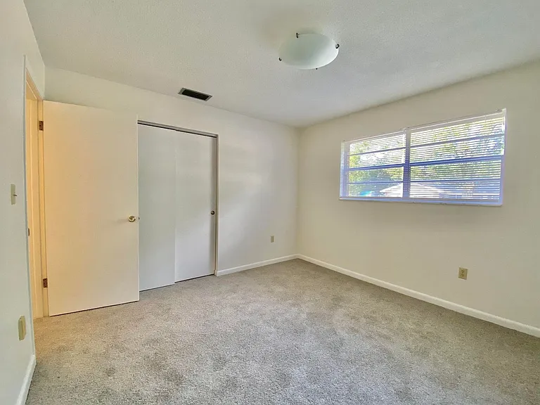1211 Jaffa St — Photo 9