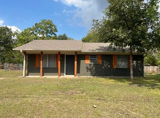 902 N Banks St, Caldwell, TX 77836